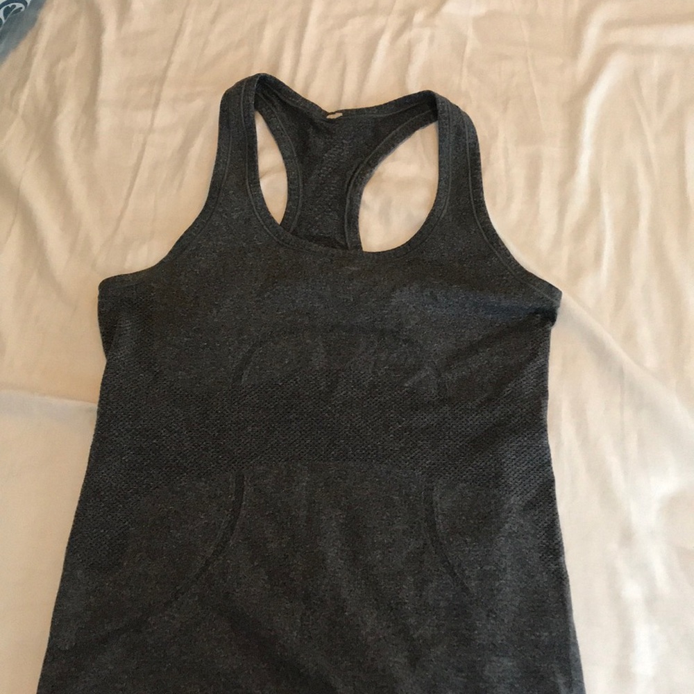 Lululemon tank top